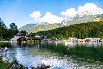 Das Wasser des Königssees ist sehr kalt. Baden ist trotzdem erlaubt. • © alpintreff.de - Christian Schön